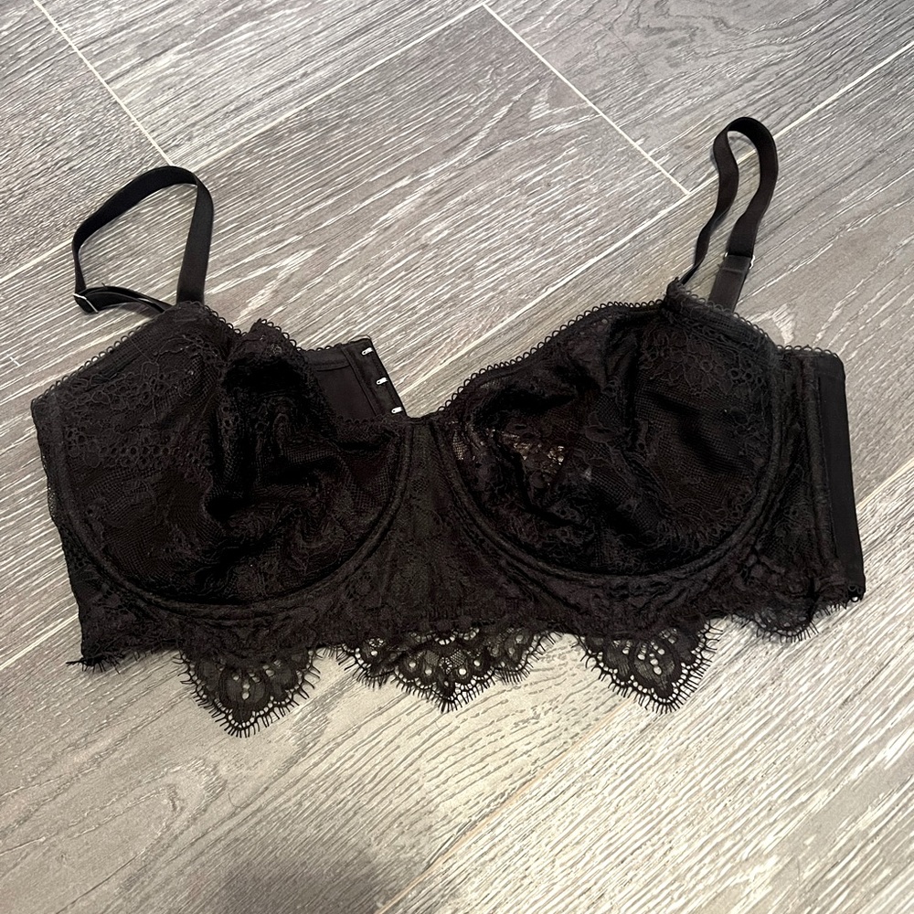 36DDD Lace Unlined Longline Bustier Bra Victoria’s Secret gently used